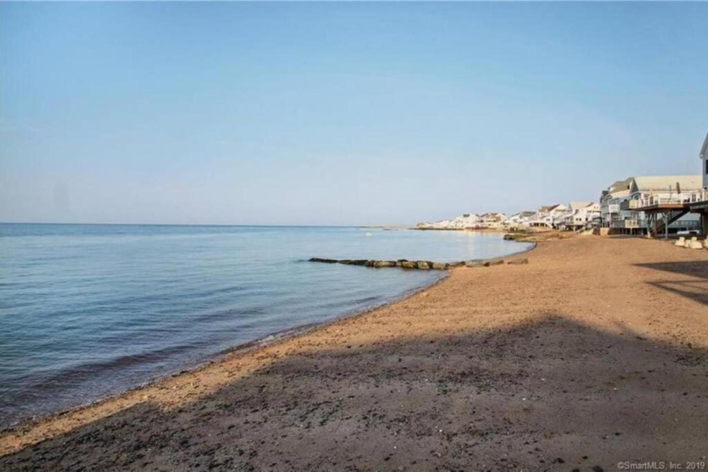 Cozy Beach - Direct Waterfront! East Haven Esterno foto