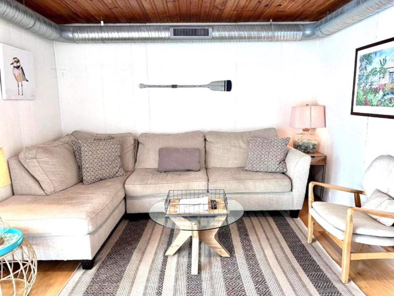 Cozy Beach - Direct Waterfront! East Haven Esterno foto